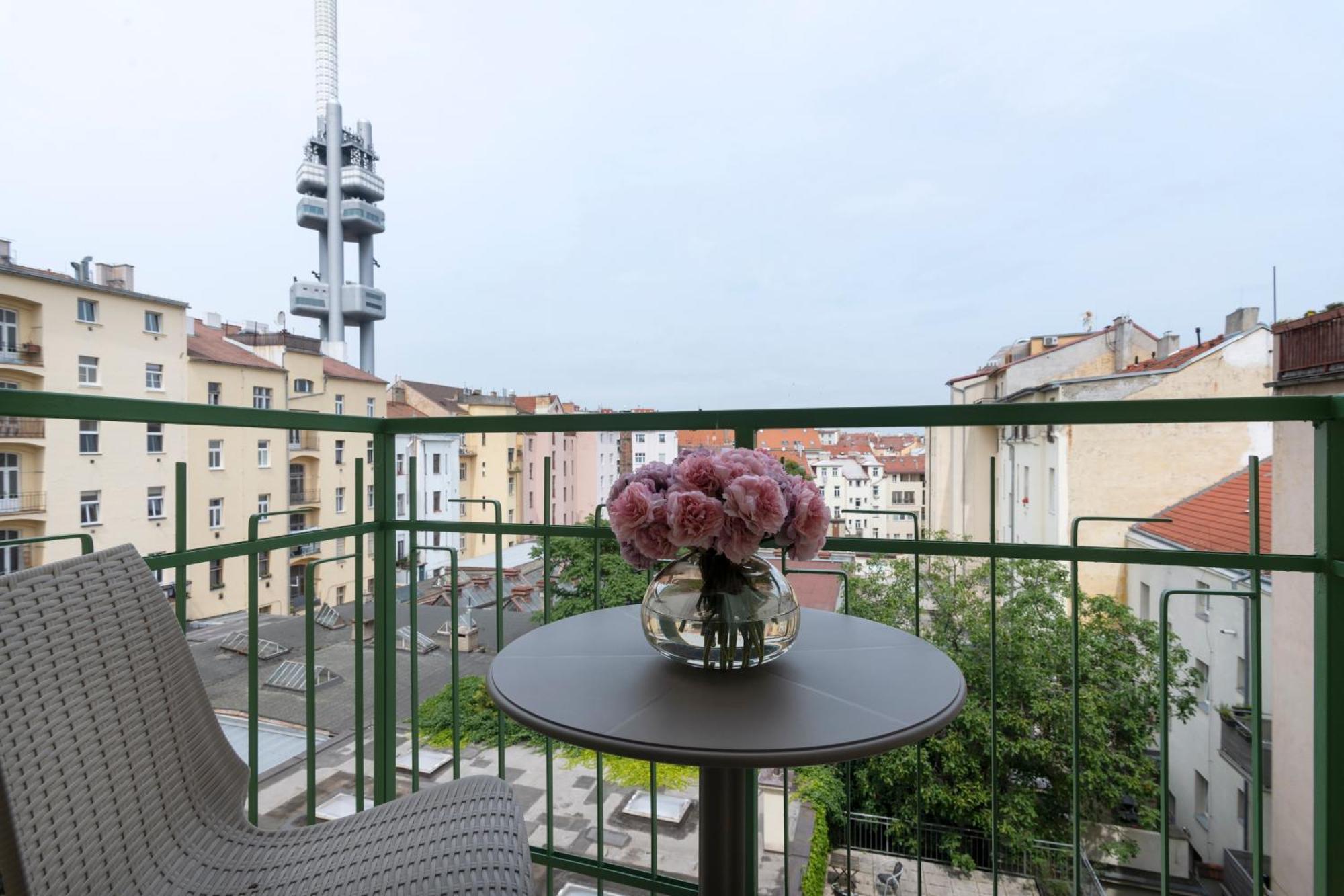 Encore Boutique Residence By Dwellfort Praha Eksteriør bilde